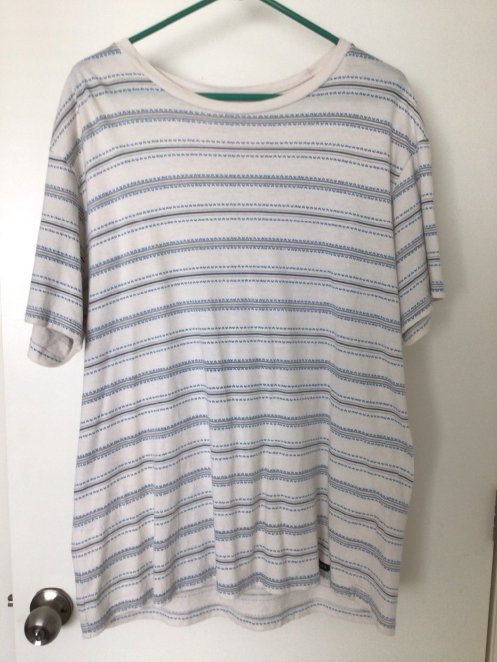 RVCA Men's XL Striped Short Sleeve T-Shirt - Standard Wash